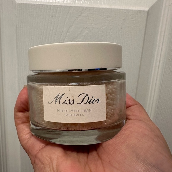 Miss Dior bath pearls - Picture 2 of 5